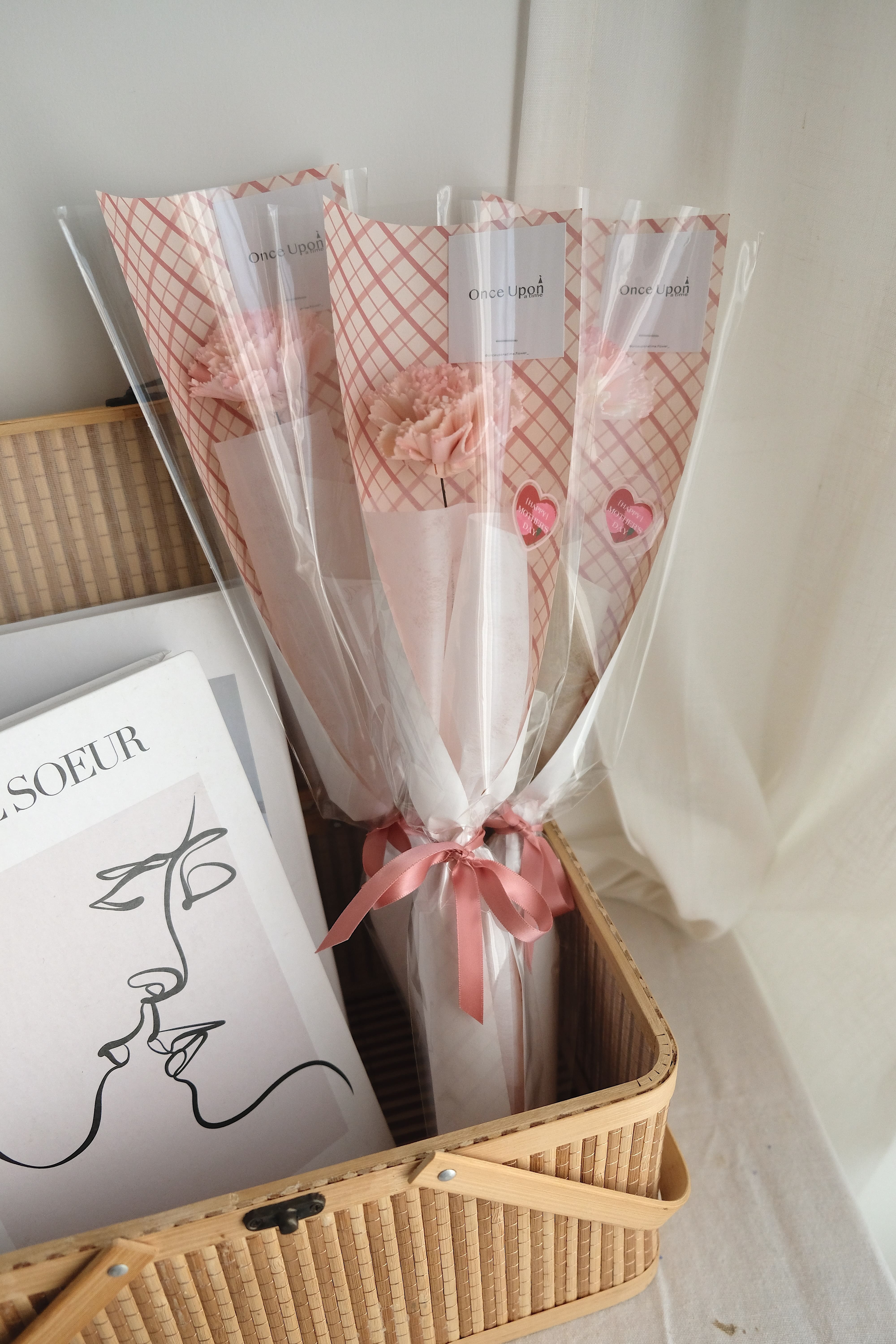 單支索拉康乃馨花束